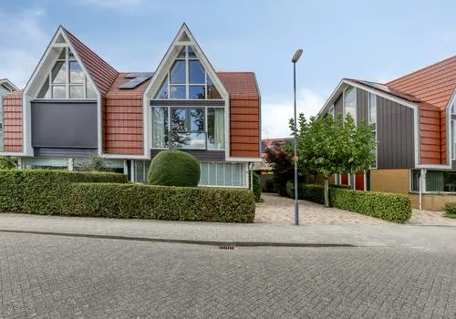 Twee-onder-één-kap te koop: Lenastroom 29, Oosterheem-Noord-Oost Zoetermeer