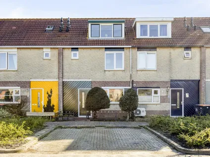 Tussenwoning te koop: Lenie Blindstraat 28, Muggenburg Schagen