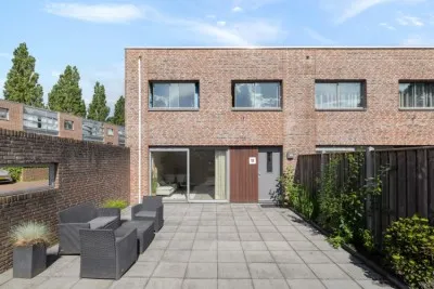Tussenwoning te koop: Leo Fallplantsoen 19, Terwijde-West Utrecht