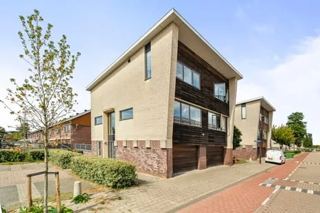 Semi-detached for sale: Leopoldstraat 73, Vroonermeer-Zuid Alkmaar
