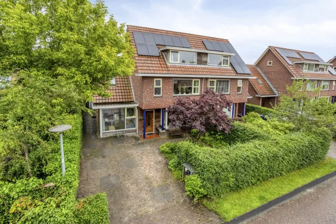 Twee-onder-één-kap te koop: Lepelaar 65, Piccardthof Groningen