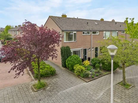 Hoekwoning te koop: Lepelaarstraat 2, Tuindorp Keverdijk Naarden