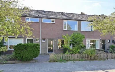 Tussenwoning te koop: Lepelaarstraat 4, Tuindorp Keverdijk Naarden