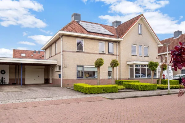 Tussenwoning te koop: Lepelblad 12, Kruidenwijk West Nijverdal