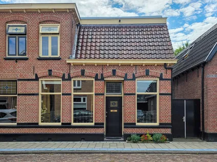 Semi-detached for sale: Leusveenweg 36, Tichelwerk Hengelo