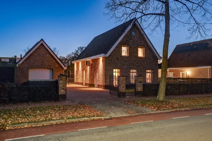 Vrijstaande woning te koop: Leutherweg 176, Bloemenbuurt Venlo