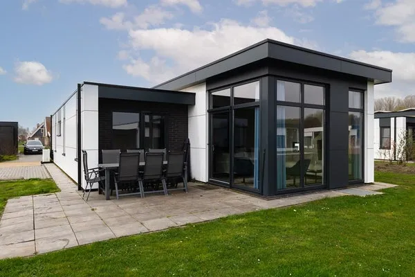 Woning te koop: Leuvenumse beek 1-97, Biddinghuizen
