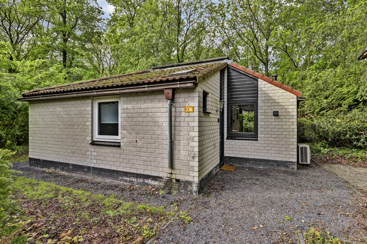 Vrijstaande woning te koop: Leuvenumseweg 120-336, Verspreide huizen bosgebied Ermelo