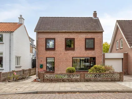 Twee-onder-één-kap te koop: Lewestraat 3, Kloetinge