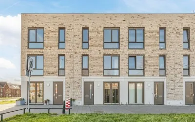 Tussenwoning te koop: Leyweg 273, 'S-Gravenhage