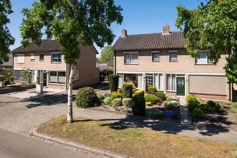 Twee-onder-één-kap te koop: Libellestraat 33, Beekbergen Beekbergen