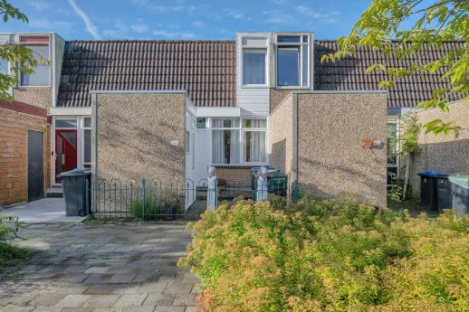 Tussenwoning te koop: Lichtboei 198, Groningen
