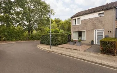 Twee-onder-één-kap te koop: Lichtenbergstraat 14, Overhoven Sittard