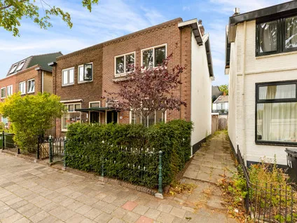 Twee-onder-één-kap te koop: Liebergerweg 39, Kleine Driftbuurt Hilversum