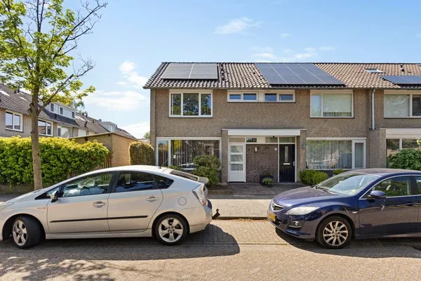 Hoekwoning te koop: Liesbergstraat 24, Woenselse Heide Eindhoven