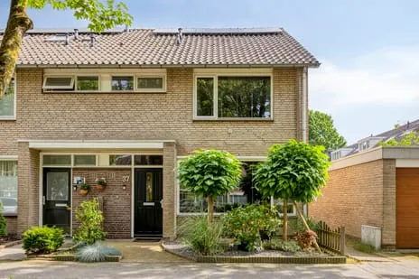 Hoekwoning te koop: Liesbergstraat 37, Woenselse Heide Eindhoven