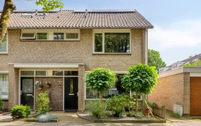 Hoekwoning te koop: Liesbergstraat 37, Woenselse Heide Eindhoven