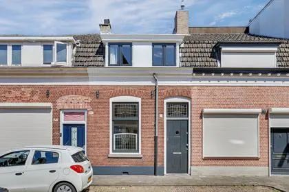 Tussenwoning te koop: Lieven de Keijstraat 36, Bouwmeestersbuurt Noord Tilburg