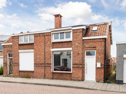 Hoekwoning te koop: Lievensstraat 2, Lievenspolder Terneuzen