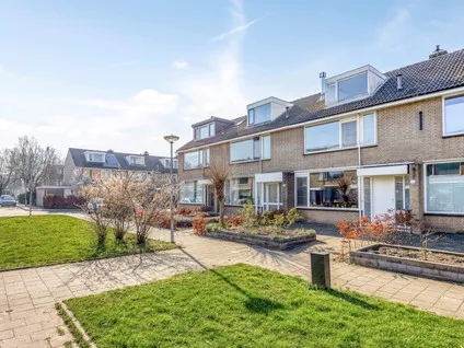 Tussenwoning te koop: Lievershil 30, Zwijndrecht