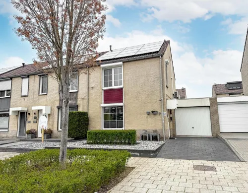 Tussenwoning te koop: Liguster 7, Brunssum