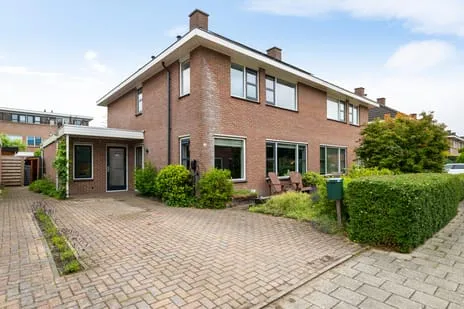 Twee-onder-één-kap te koop: Ligusterhage 26, Kloosterhage Assen
