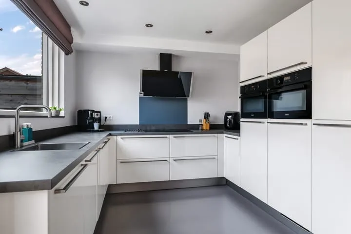 Terraced house for sale: Ligusterstraat 10, Liefkenshoek Heteren