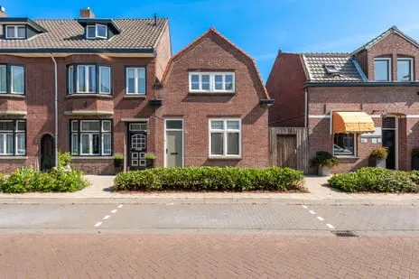 Hoekwoning te koop: Lijmbeekstraat 107, Limbeek-Noord Eindhoven