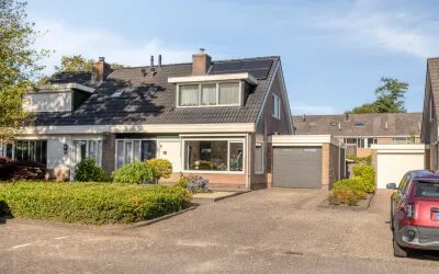 Twee-onder-één-kap te koop: Lijnakker 34, Oosterwolde-Prandinga Oosterwolde
