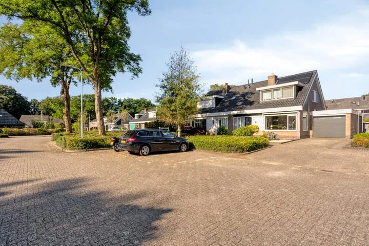 Twee-onder-één-kap te koop: Lijnakker 34, Oosterwolde-Prandinga Oosterwolde (Fr)