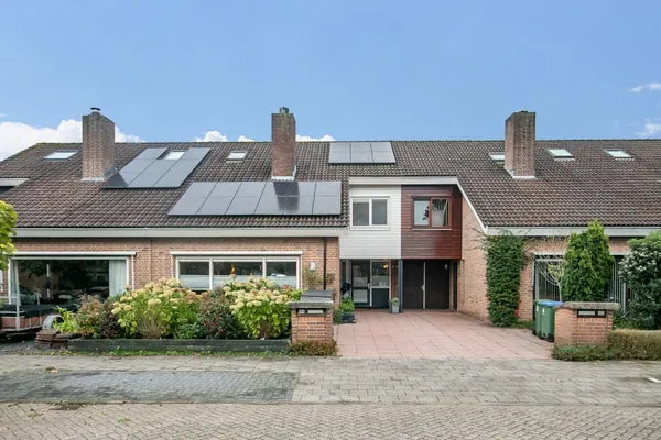 Tussenwoning te koop: Lijndonk 124, Oosterhout