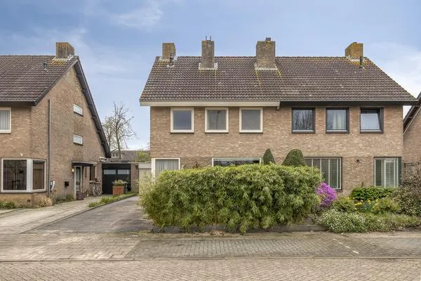 Tussenwoning te koop: Lijndonk 60, Oosterhout