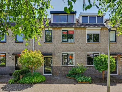 Tussenwoning te koop: Lijster 7, Oud-Beijerland Zoomwijck Oud-Beijerland