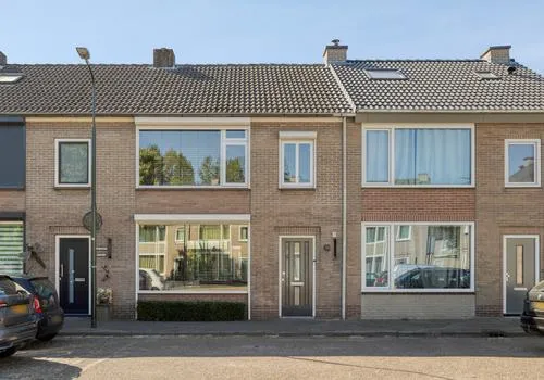 Tussenwoning te koop: Lijsterbeslaan 154, Schijndel