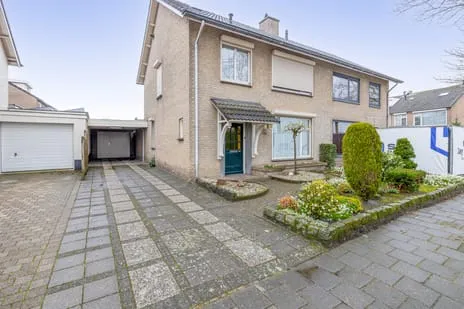 Tussenwoning te koop: Lijsterbeslaan 162, Hoevenbraak Schijndel