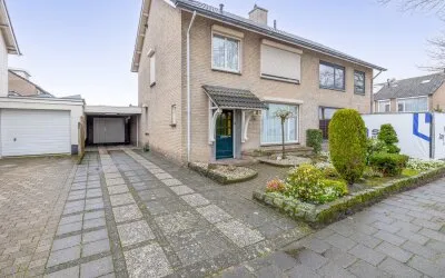 Tussenwoning te koop: Lijsterbeslaan 162, Hoevenbraak Schijndel