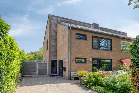 Twee-onder-één-kap te koop: Lijsterbeslaan 38, Ruiven Berkel-Enschot
