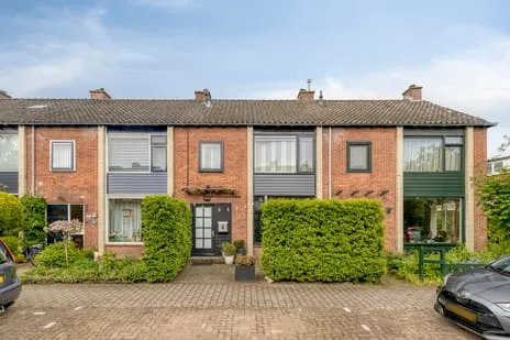 Tussenwoning te koop: Lijsterbeslaan 4, Pijnacker Noord Pijnacker
