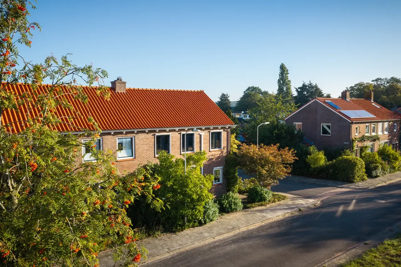 Twee-onder-één-kap te koop: Lijsterbeslaan 7, Wageningen