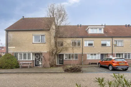 Tussenwoning te koop: Lijsterbesoord 32, Bomenrijk Diemen