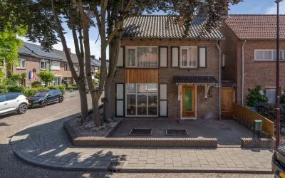 Vrijstaande woning te koop: Lijsterbesstraat 1, Pagnevaart Oudenbosch