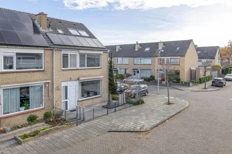 Hoekwoning te koop: Lijsterbesstraat 17, Oudeland 'S-Gravenzande