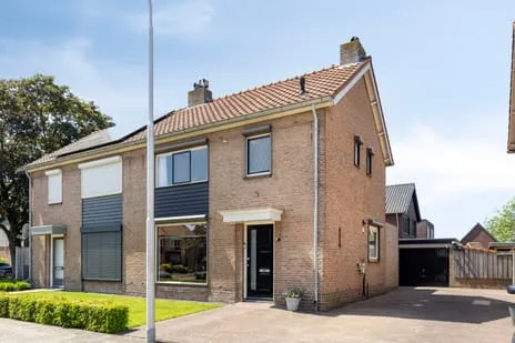 Semi-detached for sale: Lijsterbesstraat 3, Braken-West Drunen