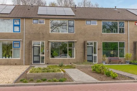 Tussenwoning te koop: Lijsterbesstraat 57, Grootegast Grootegast