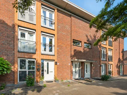 Apartment for sale: Lijsterbeswede 95, Meerwede Noordoost Barendrecht