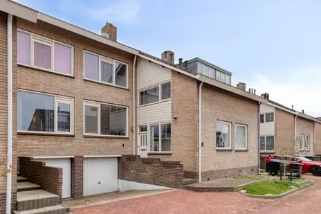 Tussenwoning te koop: Lijsterhof 8, Ouderkerk aan den IJssel Ouderkerk Aan Den Ijssel