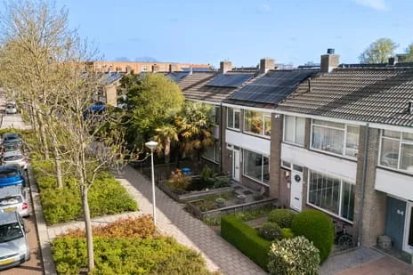 Tussenwoning te koop: Lijsterlaan 68, Alphen Aan Den Rijn