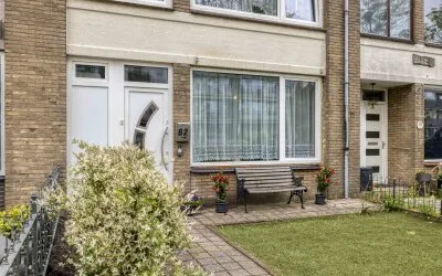 Tussenwoning te koop: Lijsterlaan 82, Lijsterlaan Alphen Aan Den Rijn