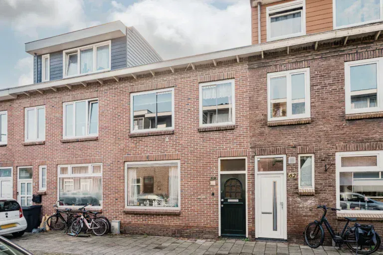 Tussenwoning te koop: Lijsterstraat 64, Haarlem