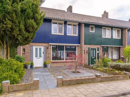 Tussenwoning te koop: Lijsterstraat 8, Binderen Helmond